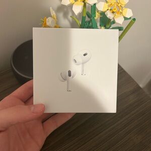 Apple AirPods Pro with Charging Case - White